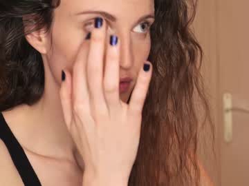 webcam girl yulladao image #6164049