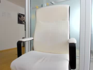 webcam girl ingridblondy94 image #4530479