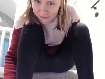 webcam girl eatmypie69 image #3217537