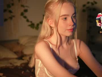 webcam couple mother__of__dragons image #5601412
