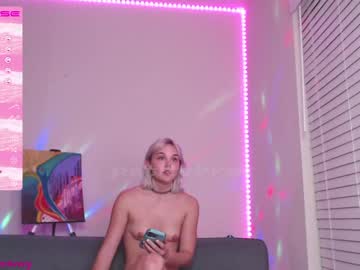 webcam girl petitebrat image #3205635