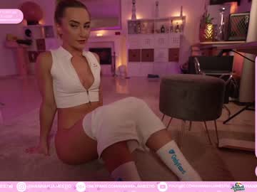 webcam girl hannahjames710 image #3849590