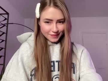 webcam girl strawberryjamx image #3383924