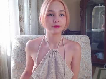webcam girl karinalin18 image #4710685