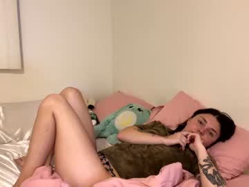 webcam girl cassidyyqueen image #4480597