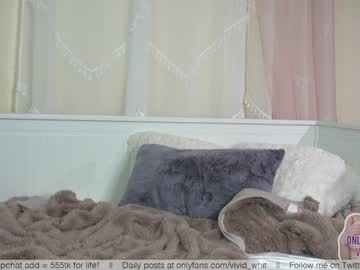 webcam girl vivid_whit image #2250609