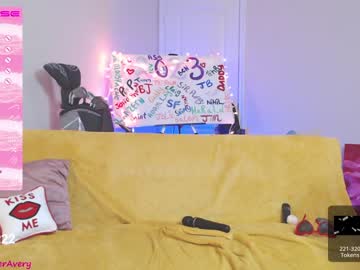 webcam girl petitebrat image #3943544