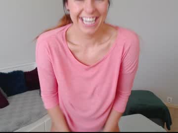webcam girl emerald_kittycat image #3086421