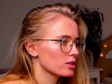 webcam girl linellali image #2659881