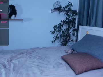 webcam girl _night_moon_ image #5779292