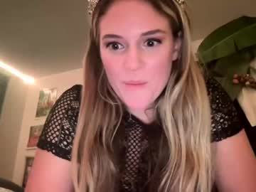 webcam girl bananascoconutz image #6337168