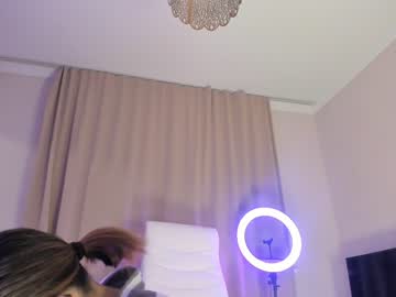 webcam girl tiya_tinn image #5859248