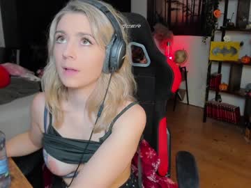webcam girl kimilee22 image #5645521