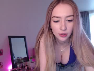 webcam girl gudeeetama image #249194