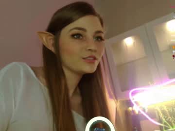 webcam girl queenafina image #1860418