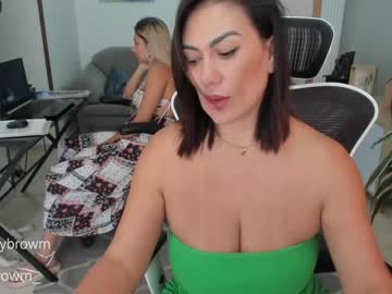 webcam couple emillybrowm image #5443510