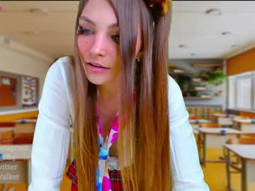 webcam girl queenafina image #1775635