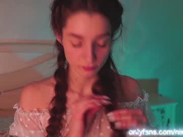 webcam girl angels_kiss image #715304