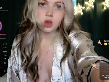 webcam girl small_blondee image #5112239
