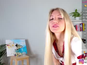 webcam girl ella__sweety image #3779317