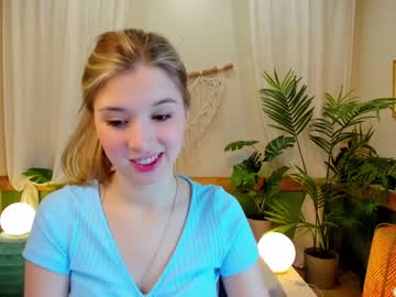 webcam girl milablush image #3359610