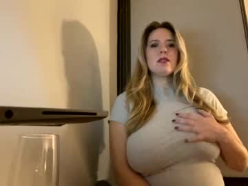 webcam girl chitowngal11 image #3178960