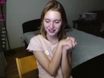 webcam girl shy_mirabel image #2994346