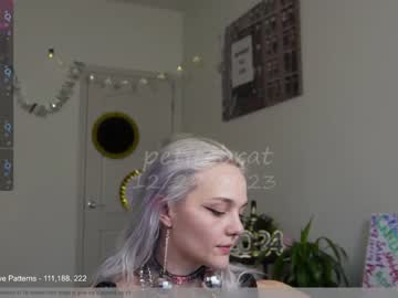 webcam girl petitebrat image #6012056