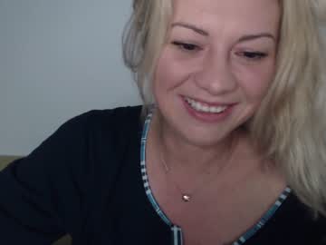 webcam girl kiradivine image #2974121
