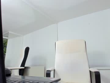 webcam girl ingridblondy94 image #3022083