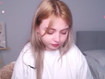 webcam girl shy_blondiee image #5402486