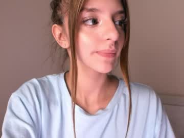 webcam girl lesi_moon image #5045447