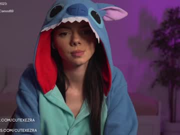 webcam girl ezra image #4285569