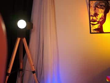 webcam girl lucie_beltran image #5497349