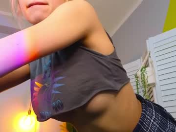webcam girl y_u_m_i_k_a image #3773742
