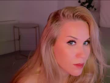 webcam girl myassistant image #3234772
