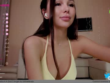 webcam girl hollyextra image #3735337