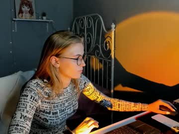 webcam girl linellali image #2455421