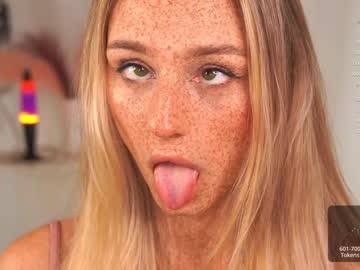 webcam girl artease image #5764720
