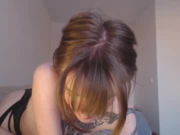 webcam girl esther_estrie image #6332272