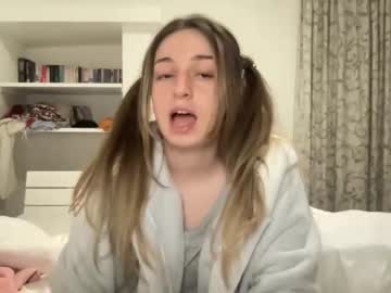 webcam girl lilmills image #1074221