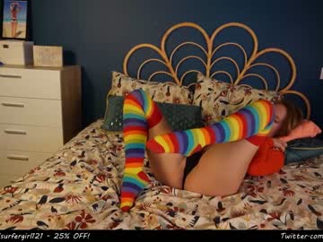 webcam girl surfergirl121 image #3554979