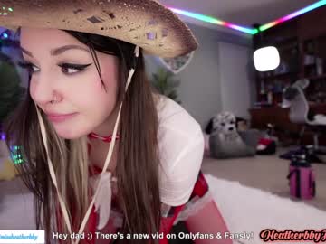 webcam girl heatherbby9 image #1168036