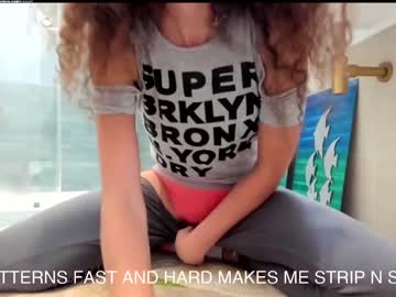 webcam girl lets_slip_and_slide image #5191796