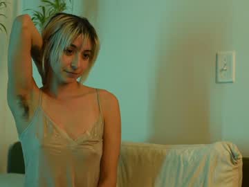 webcam girl lizmreow image #3257371
