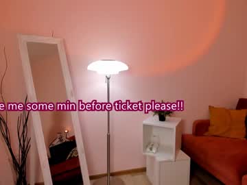 webcam girl lottie_shine image #2887710