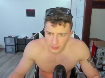 webcam man cowsgomoo101 image #1152816