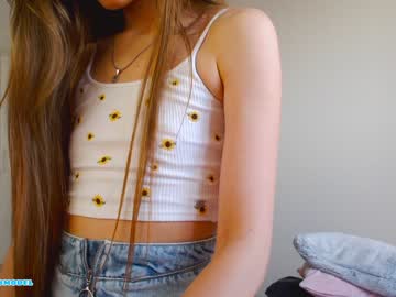 webcam girl ambertan1 image #1968530
