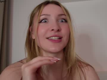 webcam girl funny_to_see_you_here image #6412884