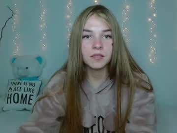 webcam girl little__cherrry image #2480132